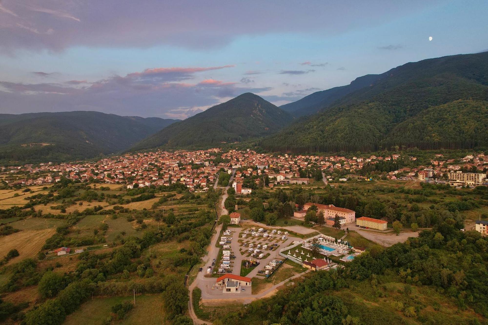 7 Lakes Camping Sapareva Banya Dış mekan fotoğraf