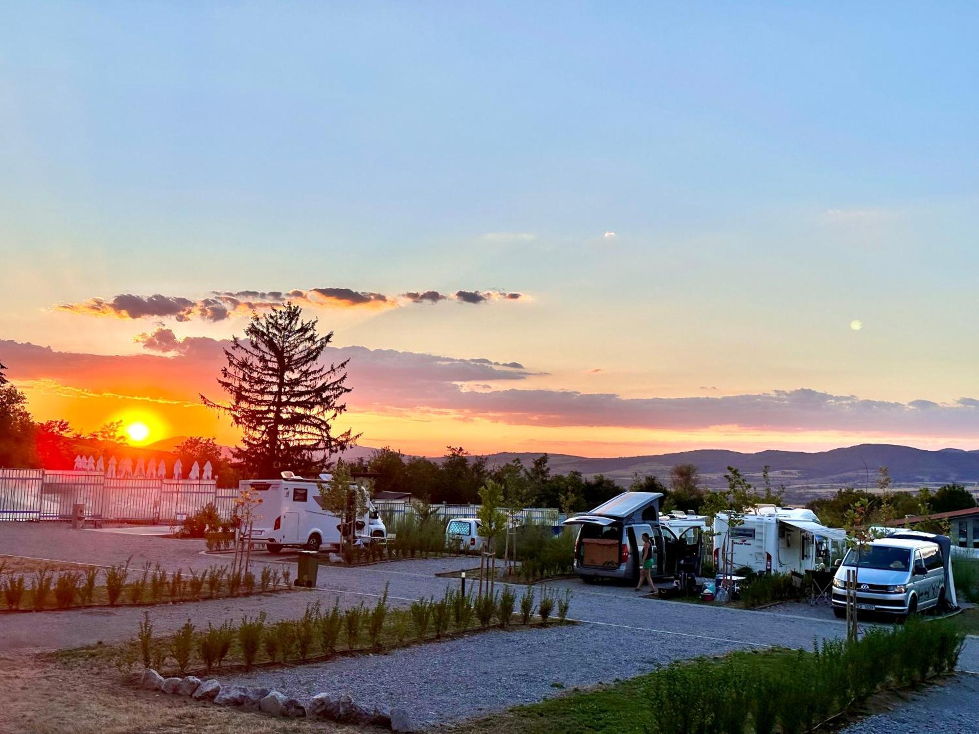 7 Lakes Camping Sapareva Banya Dış mekan fotoğraf